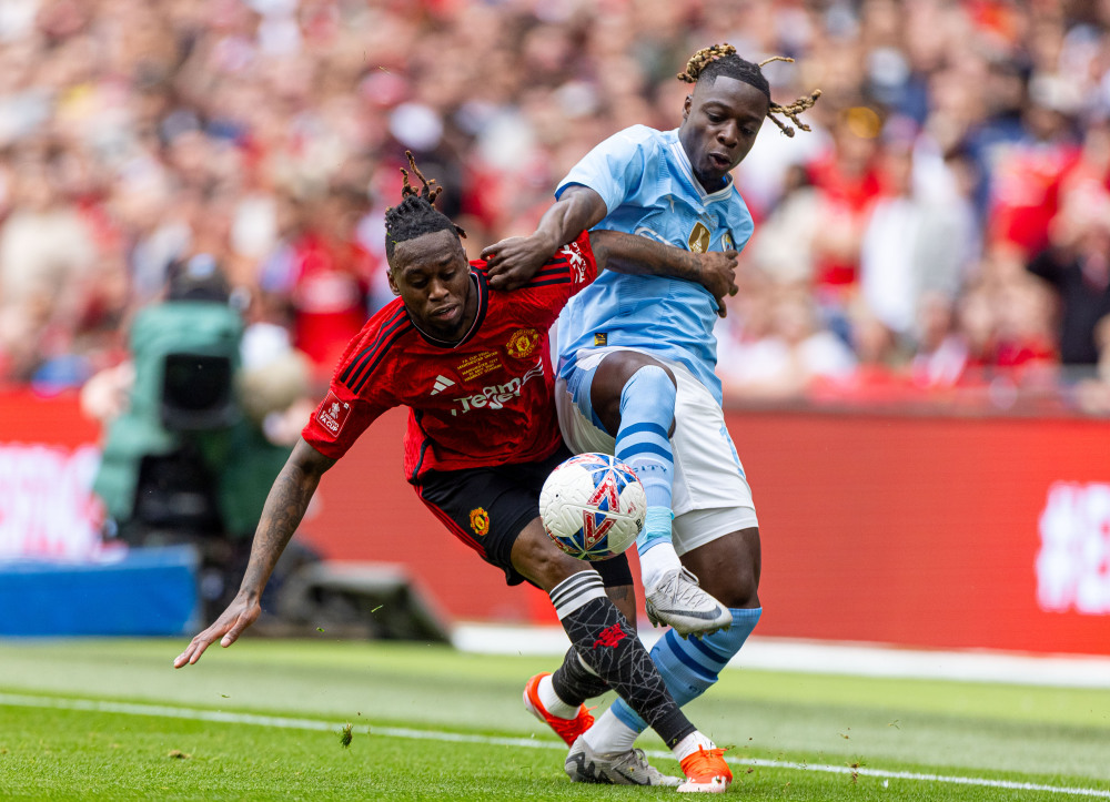 包含转会期体能课后，塞维利亚豪取连胜备战足总杯，态度坚定，年轻球员得到机会的词条