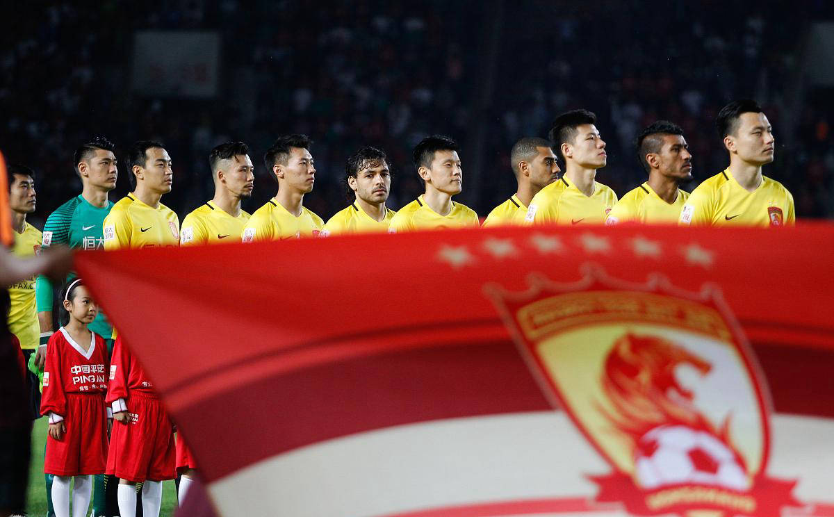 赛后体能课后；广州队止住颓势备战亚冠；球迷炸锅；控场能力受关注(亚冠香港球迷骂)