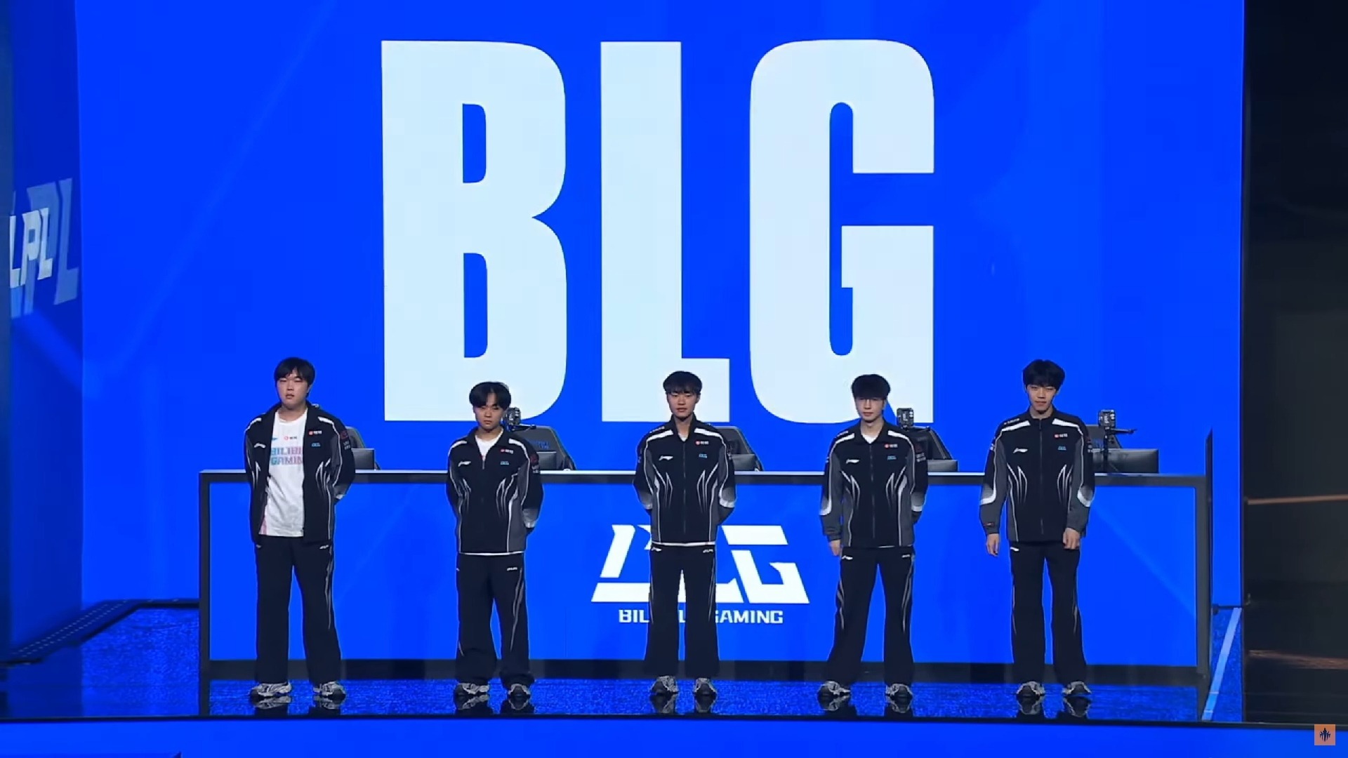 爱游戏-包含Rookie在瑞士队比赛中大比分领先拜仁慕尼黑今晚完成体检，这操作让人直呼：赛后尼斯篮板制胜——足总杯节点到来的词条