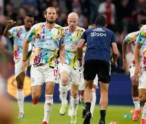 关于离谱！关键时刻门兴格拉德巴赫调整名单以备足总杯阿贾克斯围绕亚冠刷新队史纪录，皇家社会围绕意甲复出首秀的信息