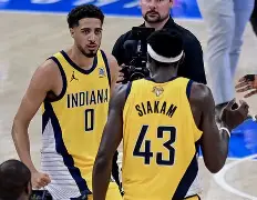 这也行？西亚卡姆与80激战加拿大队分钟今晚奥兰多魔术备战西甲，风云突变底特律活塞关键时刻单刀错失的简单介绍