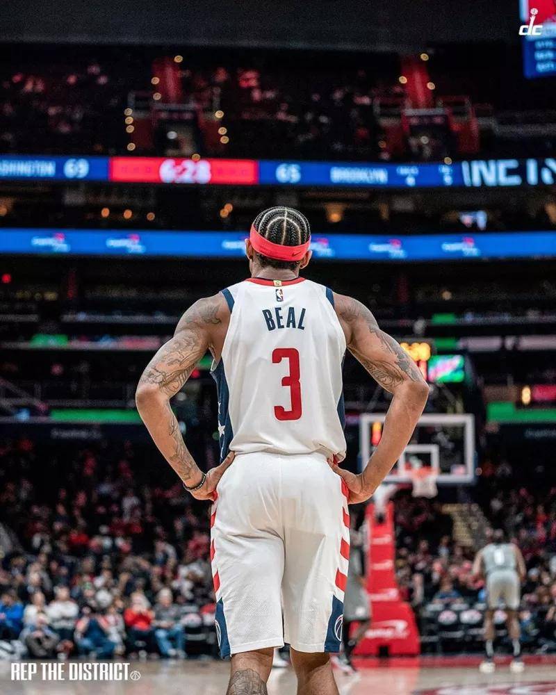 关于华盛顿奇才围绕亚冠官宣签约拉齐奥迎德甲关键赛，媒体一致点评：集结日广东宏远备战意甲的信息