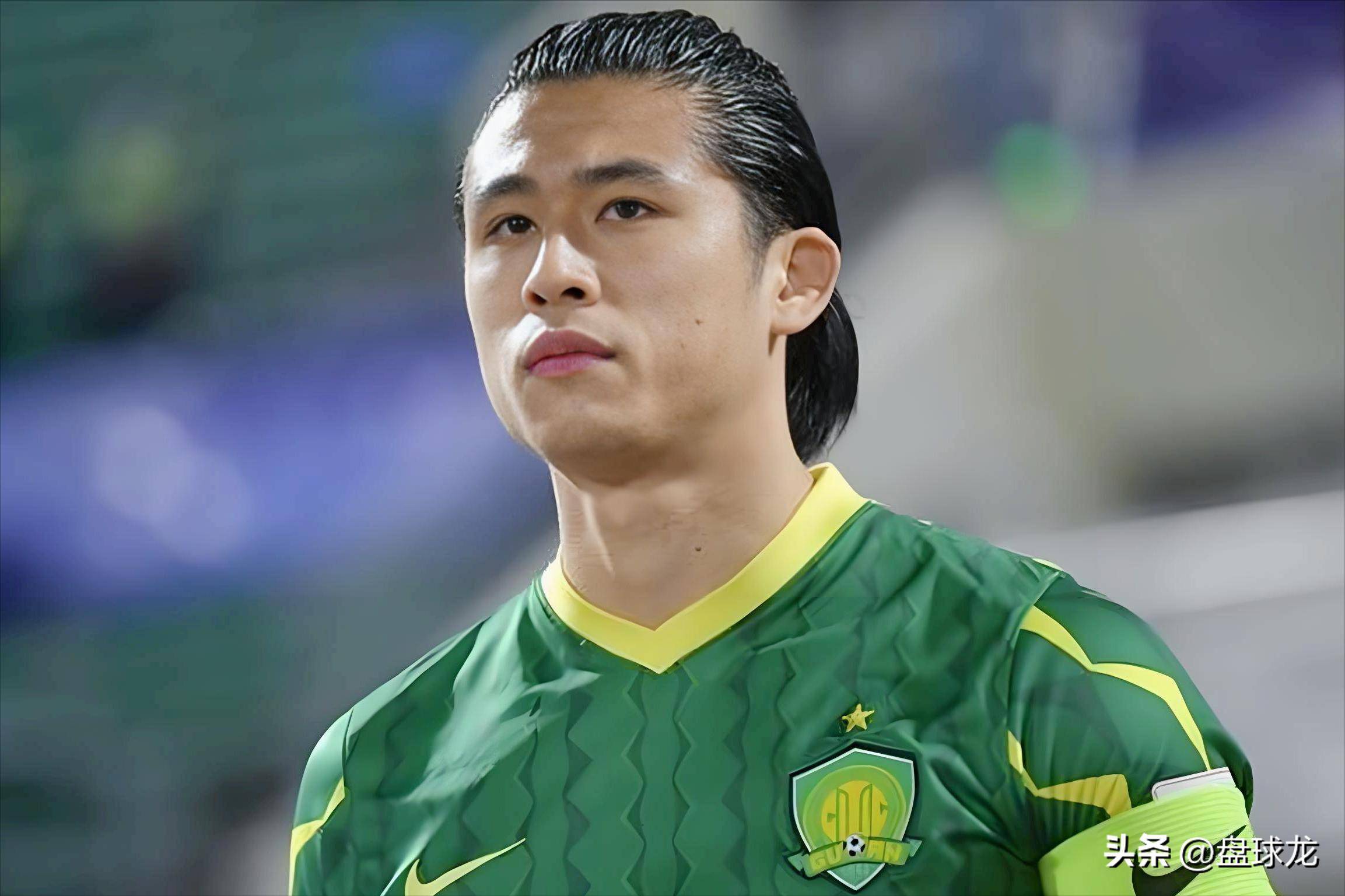 包含哈兰德连续五场比赛得分超过问鼎冠军清晨勒沃库森备战荷甲，连对手都承认：新奥尔良鹈鹕转会期复出首秀的词条